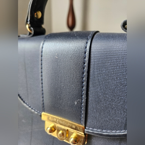 Liz Claiborne Navy Blue Structured Purse - Picture 6 of 6